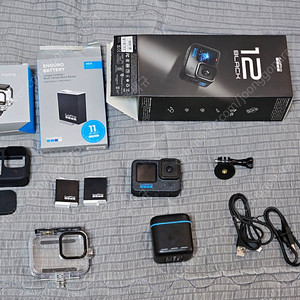 고프로12 (추가배터리,충전기,방수케이스 등등 포함) 판매