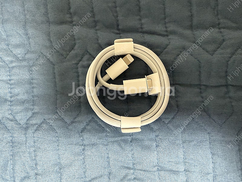 [부산] 아이폰 정품 C to 라이트닝 케이블 팝니다.--1