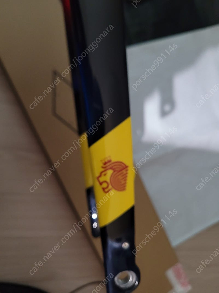 트렉 도마니 4세대 slr 포크 판매합니다. 이미지