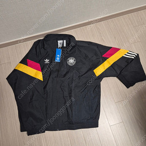 아디다시 오리지날 독일 트랙탑 해외L 사이즈 팝니다.(새상품)