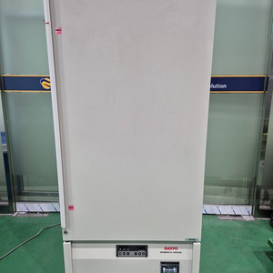 Sanyo Biomedical Freezer MDF-U443 실험실 냉동고