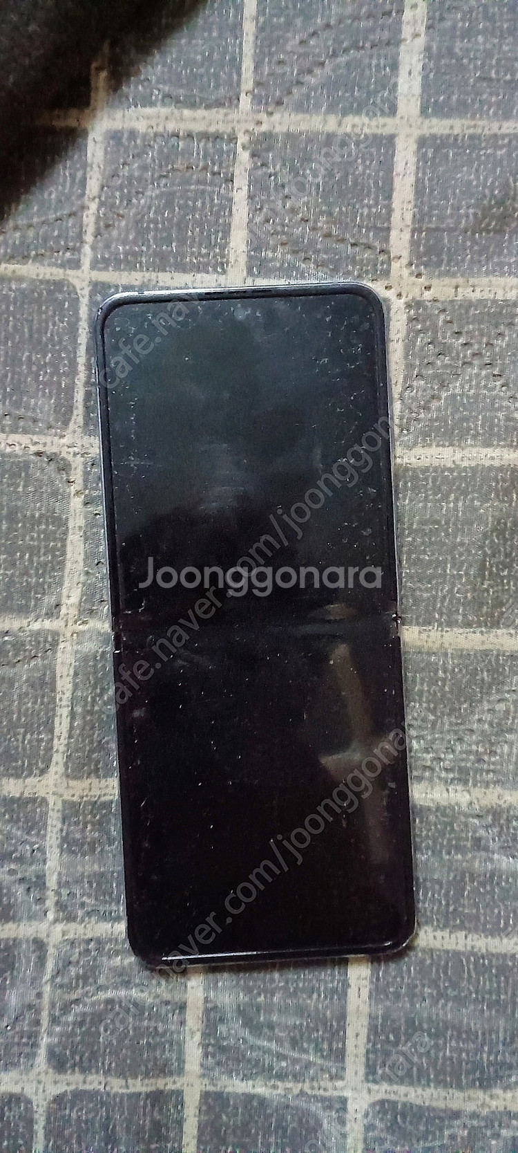 파손폰 z플립4판매합니다 직거래 시흥 정왕역 급처분--0
