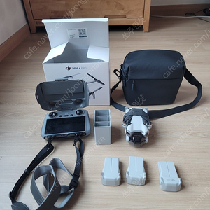 DJI MAVIC MINI 4 PRO 플라이모어 콤보 팝니다.