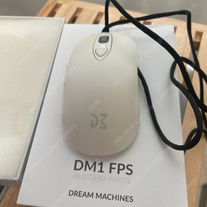 Dream Machines DM1 FPS 블리자드화이트 판매합니다 (DM3 mini 그냥 드려요)