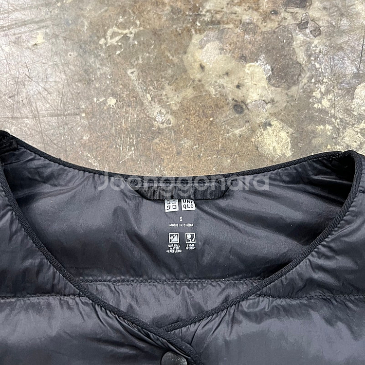 S) 유니클로 울트라 라이트다운 경량 패딩 점퍼 자켓--2