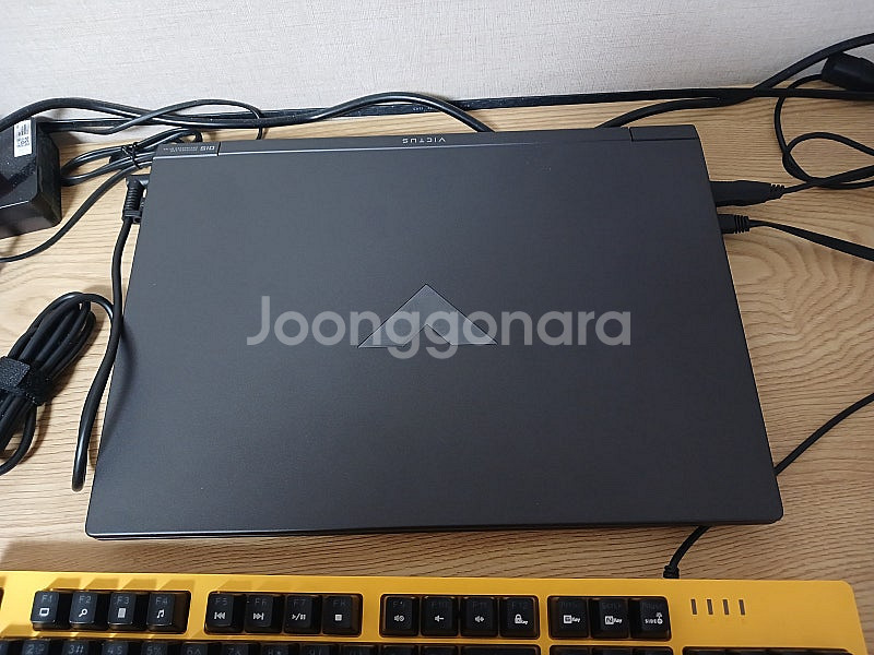 hp 빅터스15 15.6인치 게이밍 노트북 급처 합니다...--0
