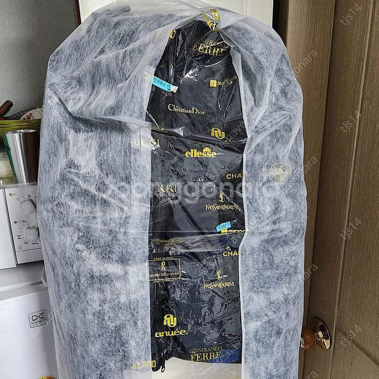 스톤아일랜드 21FW 크링클랩스 패딩 M사이즈 판매합니다.--7