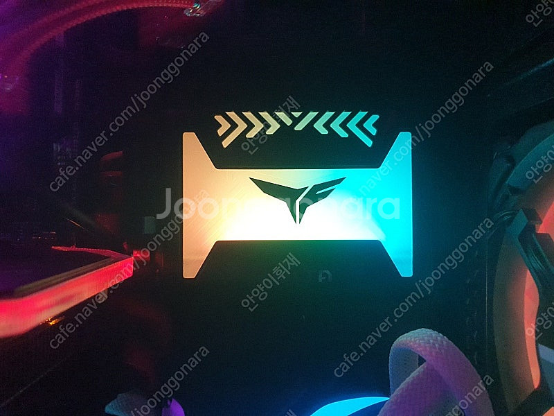 팀그룹 T-FORCE DELTA RGB/SSD (500GB)~팝니다--5