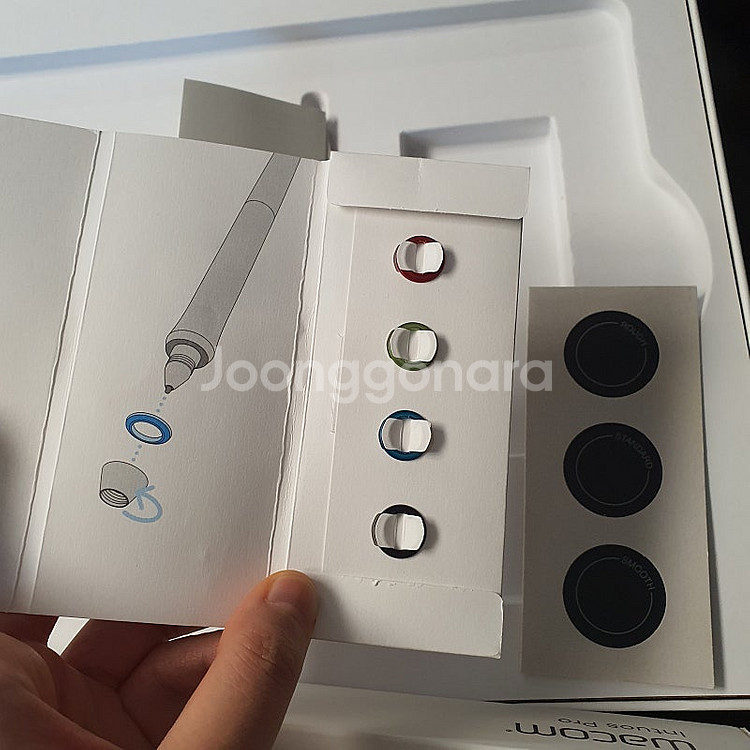 원가약40만 무료배송 와콤타블렛 8번쓴거 판매합니다 p...--4