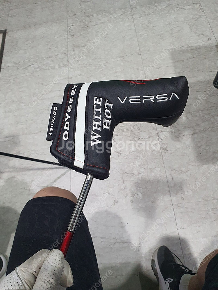 오딧세이 화이트 핫 버사 블레이드와이드 퍼터를 판매합니다--3