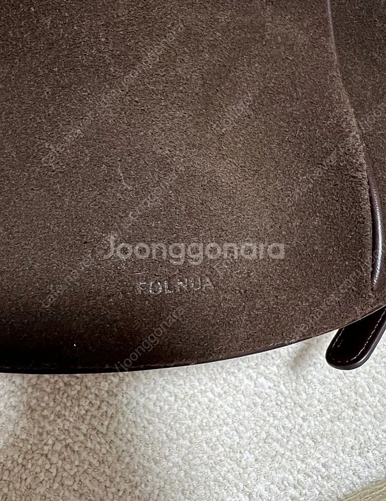 FOLNUA 폴뉴아 스웨이드가방(새거)--1