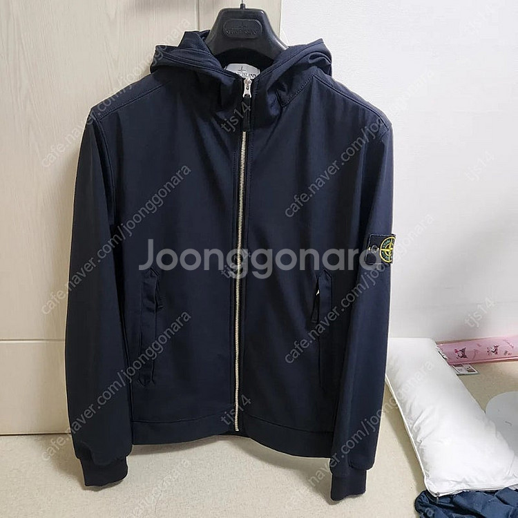 스톤아일랜드 소프트쉘 후드자켓 L사이즈 721540927--0