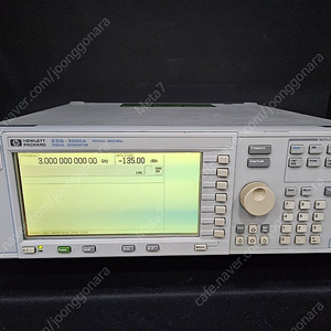 HP(Agilent) ESG-3000A Signal Generator 중고 판매합니다.