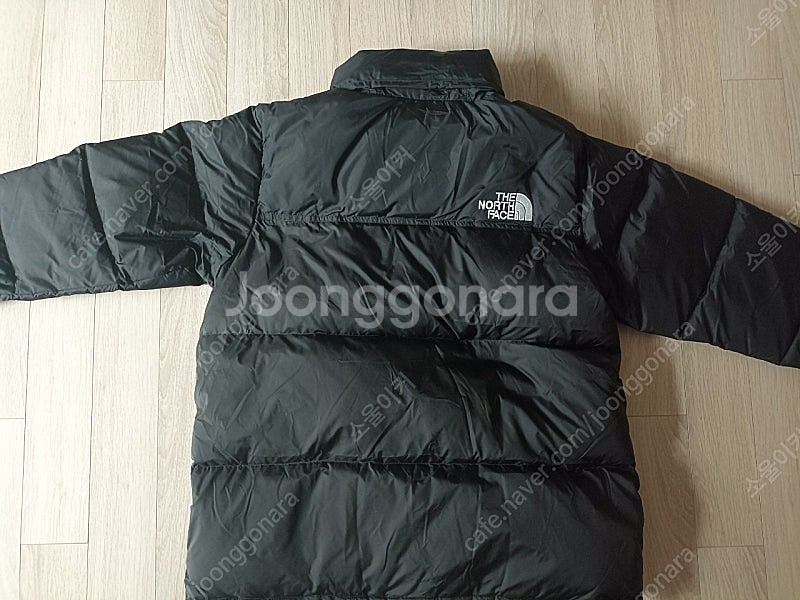 노스페이스 700 눕시 패딩 판매합니다--3