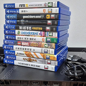 PS4(고장) + 듀얼쇼크 2개 + 게임 12종