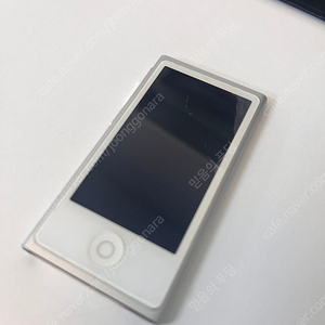 IPod Nano 7세대 실버 + 케이스 팝니다!