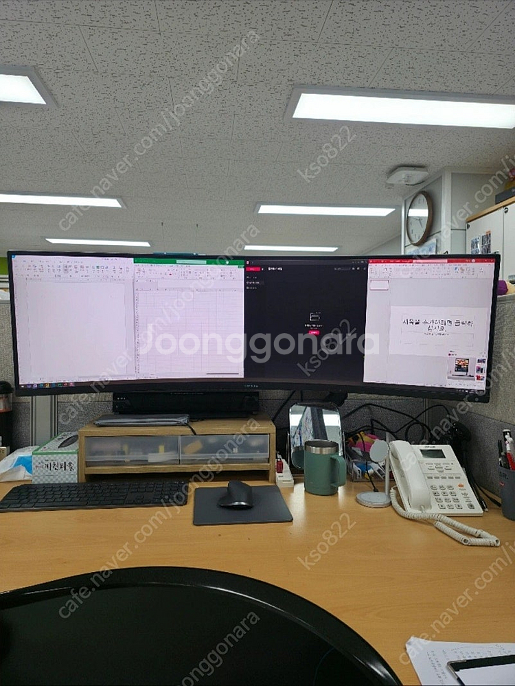 49인치 게이밍(사무용) 모니터 팝니다. (모니터암 포...--0