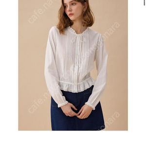 새상품) 르니나 POPPY frill neck ribbon shirt