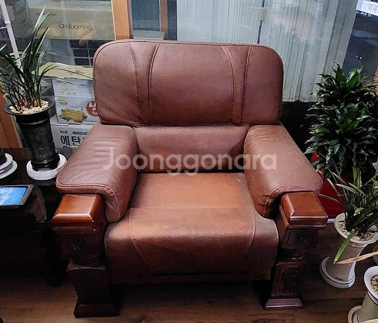 [무료나눔] 1인용 가죽쇼파--0