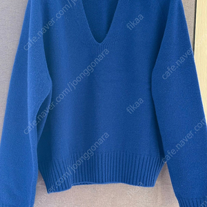 낫띵리튼 에린 울 브이넥 니트 Erin wool v-neck pullover (Royal blue)