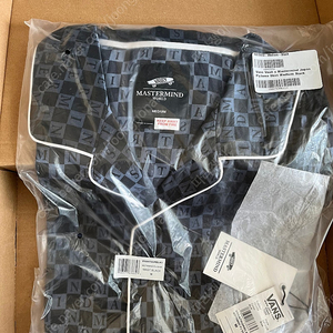 VANS VAULT X MASTERMIND WORLD PYJAMA SHIRT 반스 볼트 파자마 상의