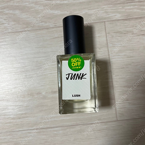 러쉬 junk 정크 향수 30ml 새제품 팝니다