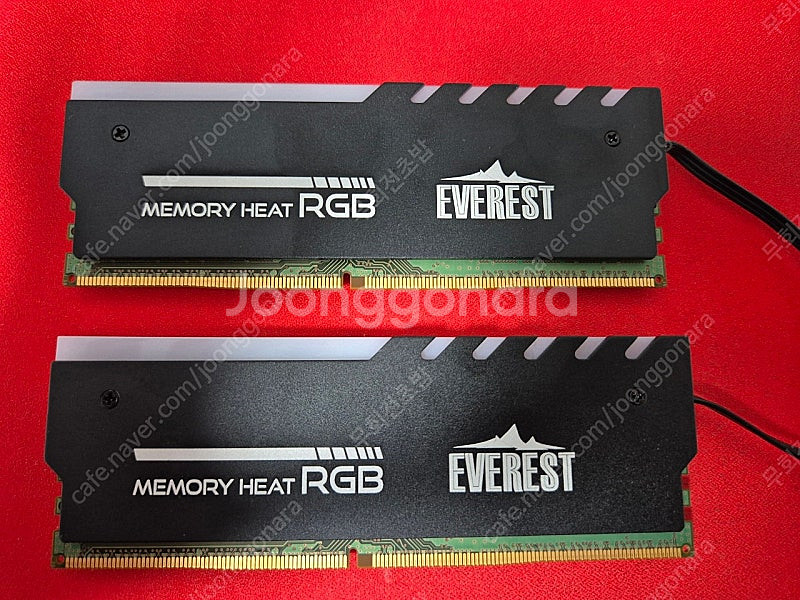 램 ddr4 8g×2(16g) rgb방열판 포함--0
