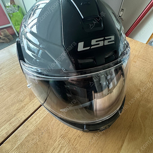 LS2 시스템헬멧 판매합니다