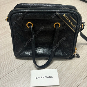 발렌시아가 BALENCIAGA 블랭킷 스퀘어 백 (스몰)