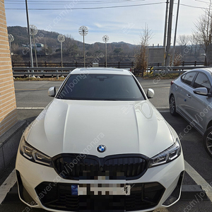 (개인) BMW 320i MSP 23년식 화이트 + 꼬냑시트