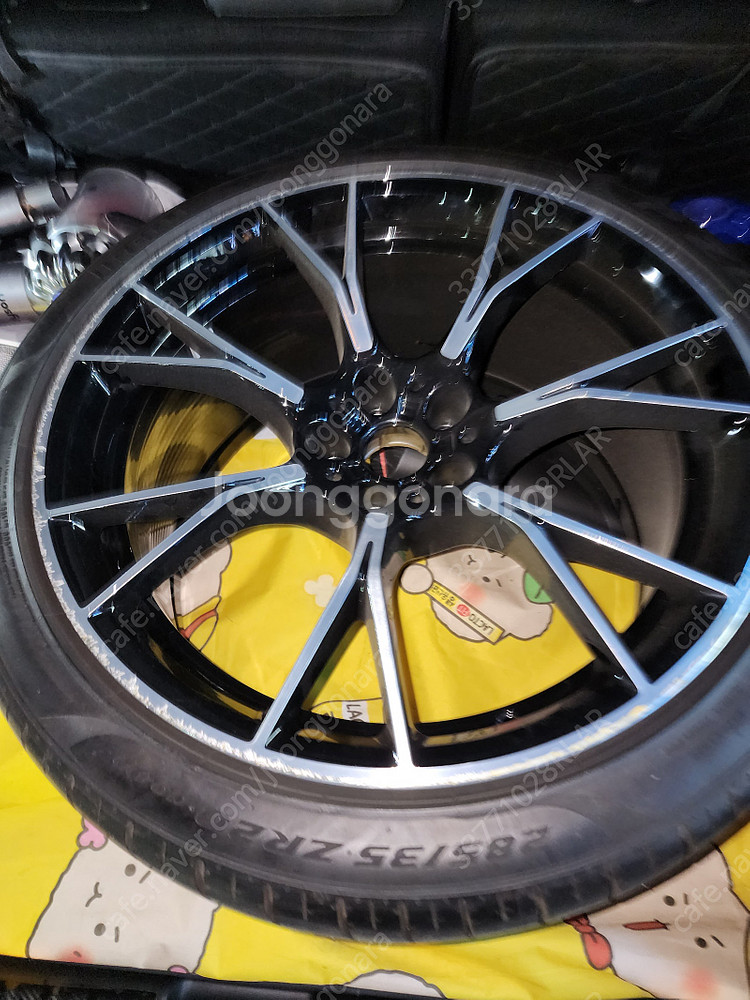 BMW M시리즈 20인치 휠타이어 1개 판매합니다.--2