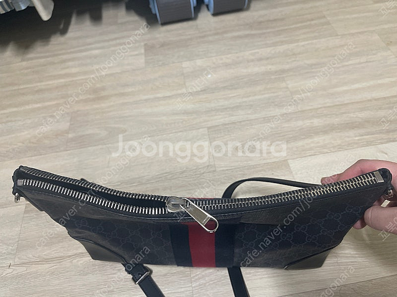 [[구찌 클러치백]] GG 수프림 남성용 클러치백--1