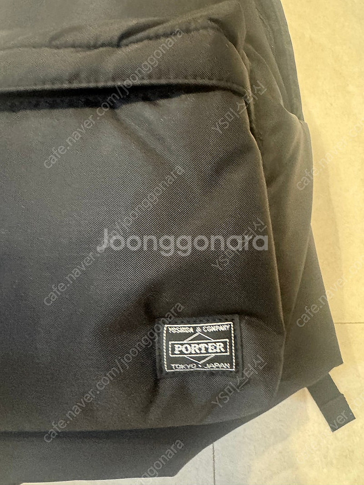 포터 꼼데가르송 백팩 L(라지) 팝니다.--1