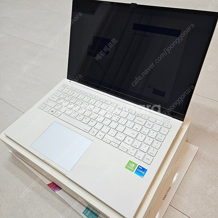 갤럭시북 이온2(NT950XDZ-G58AW)--1
