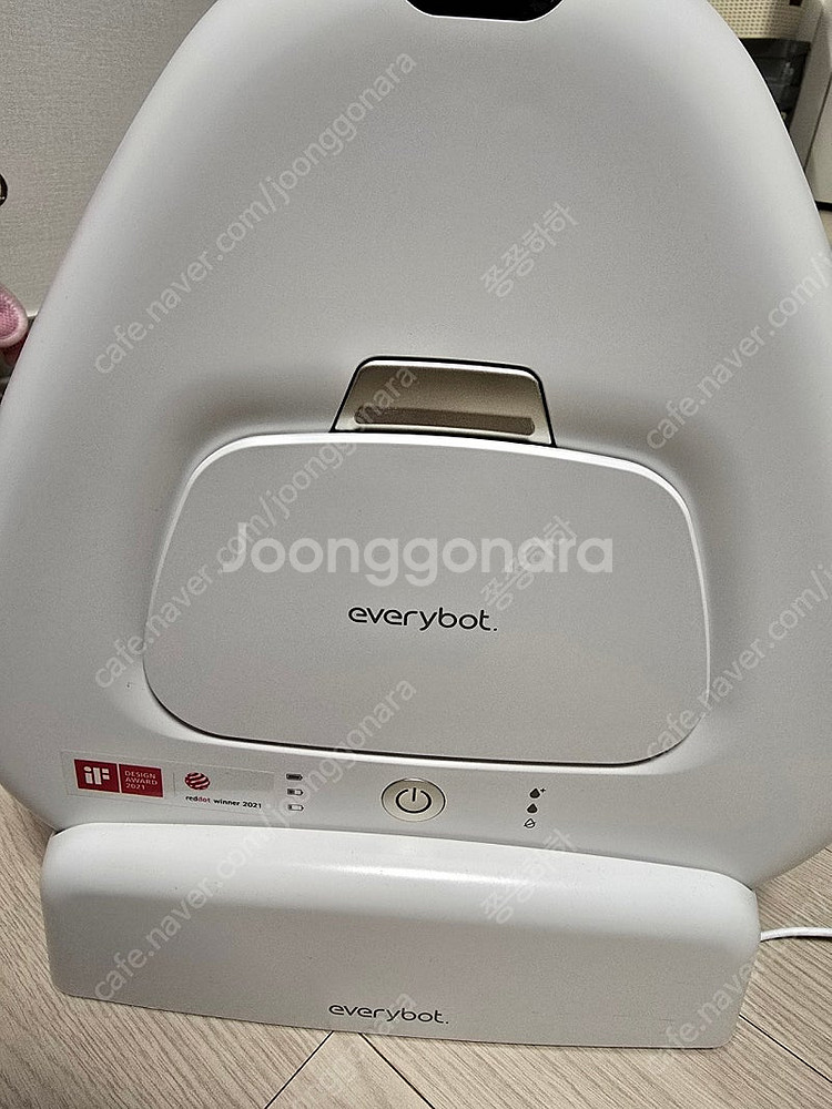 에브리봇 쓰리스핀 물걸레청소기--1