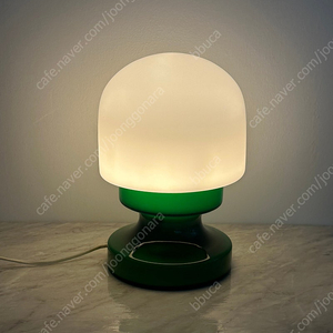 lime Green Opaline table lamp 빈티지조명