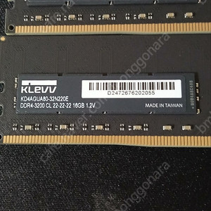 KLEVV DDR4 16GB X 2 팝니다.