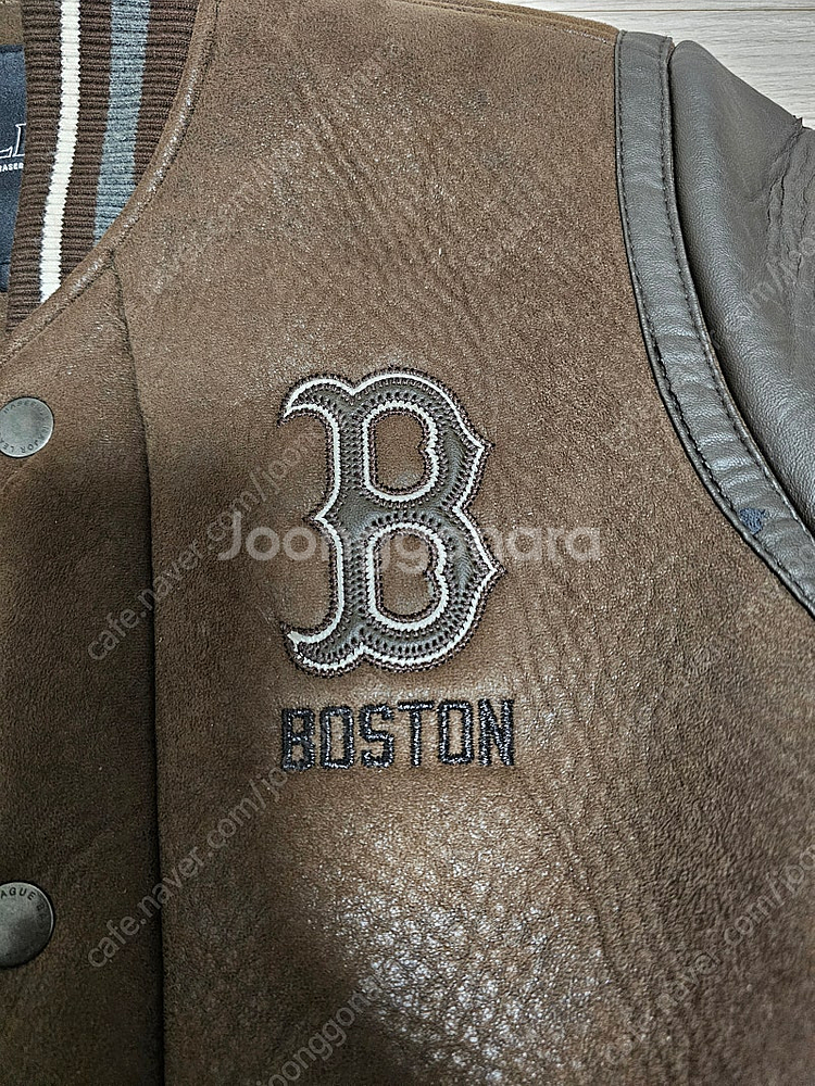 MLB 보스턴 무스탕 야구 점퍼 95사이즈 팝니다.--7