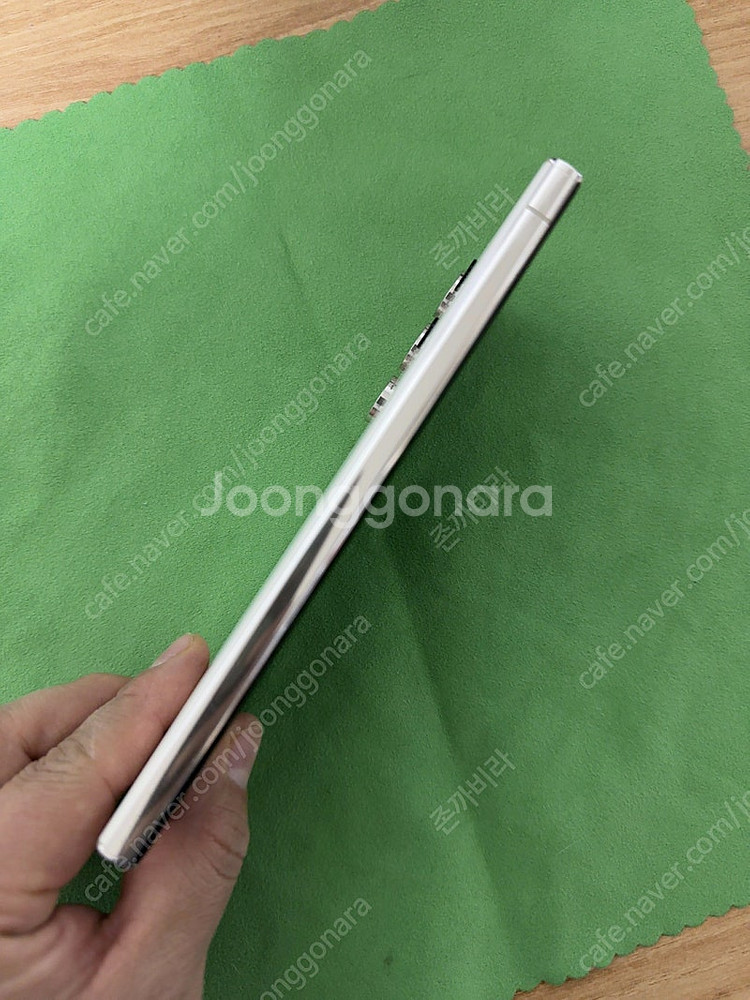 갤럭시 S23울트라 256GB 크림색 팝니다(풀박스)--2