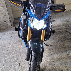 GSX-S750