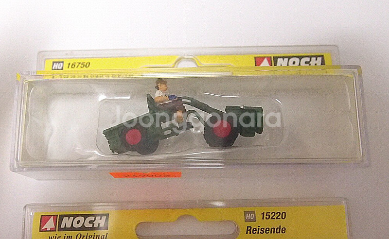 스캐일 1:64 피규어 새제품--1