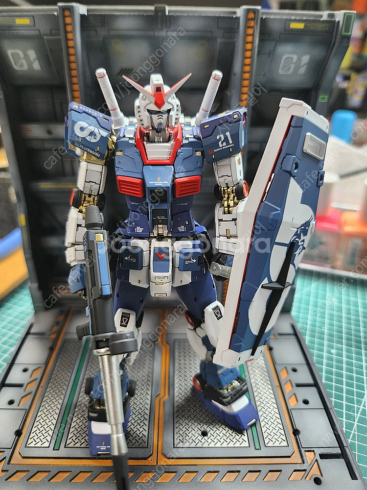 Rg. 퍼스트 건담2.0. 커스텀 도색--0