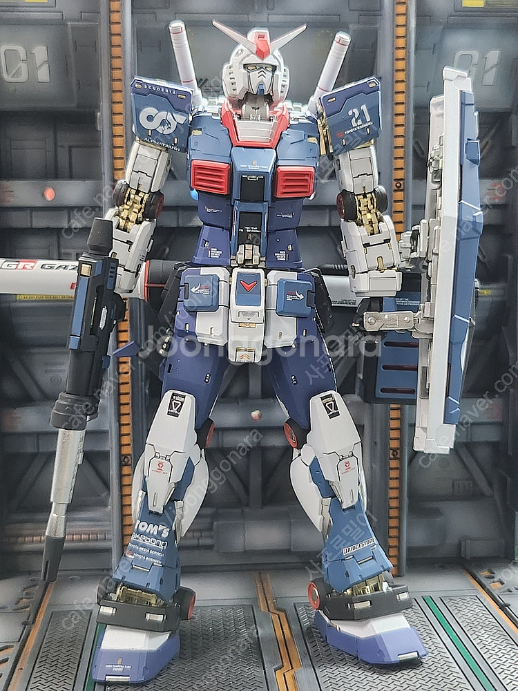Rg. 퍼스트 건담2.0. 커스텀 도색--3