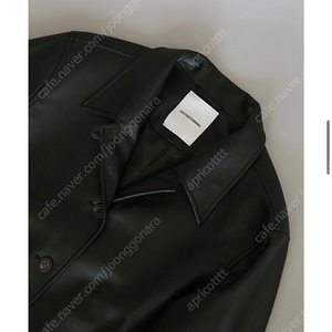 [새상품] 르917 비건레더하프코트 VEGAN LEATHER HALF COAT