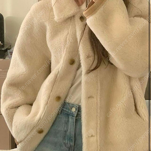(새상품)뮤렛 스너글 무스탕