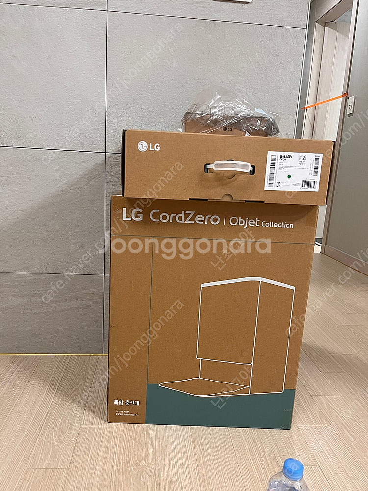 엘지 코드제로 로보킹 AI 올인원 로봇청소기 (프리스탠...--0