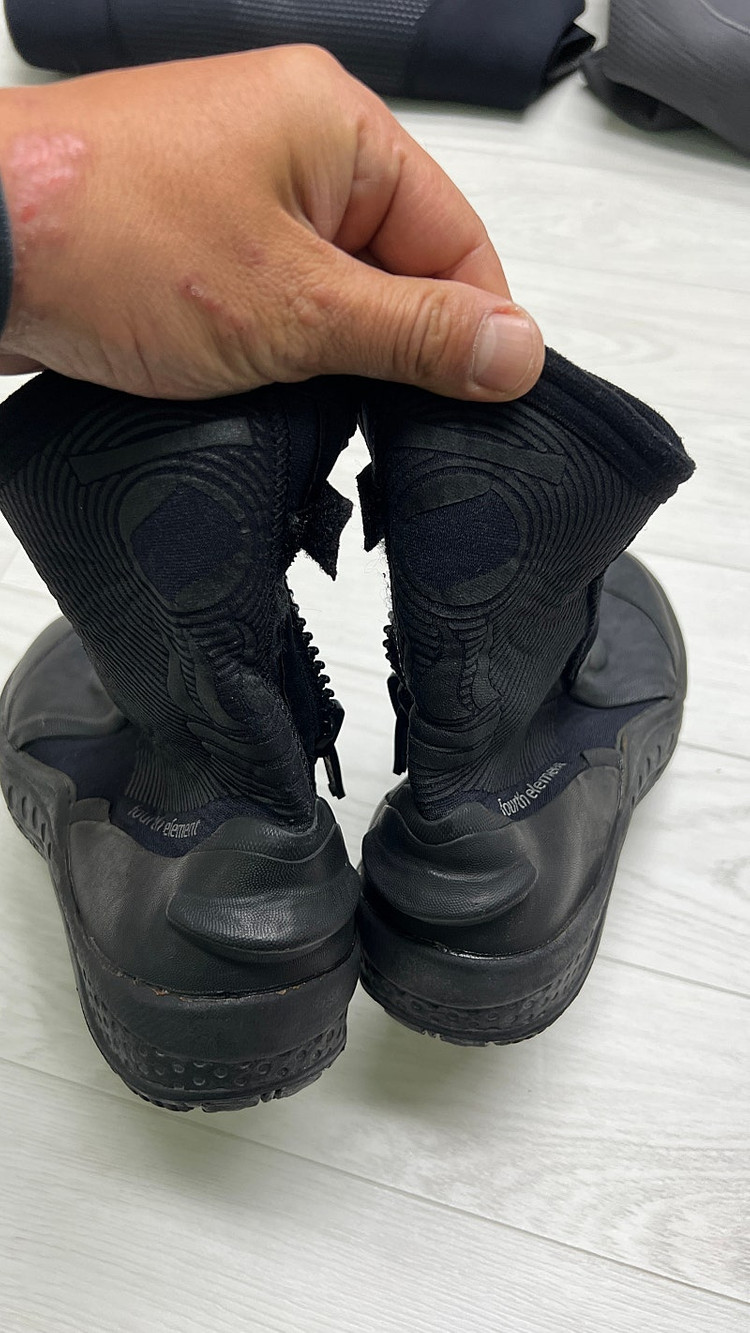 포스엘리먼트 엠피비안 부츠.--1