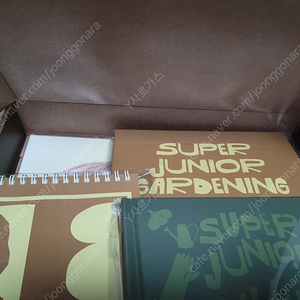 (무료배송) 개봉한 2024 슈퍼주니어 슈주 시즌그리팅 시그 판매합니다! 2024 SUPER JUNIOR SEASON'S GREETINGS