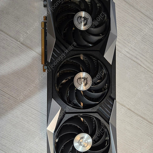 MSI Radeon RX 6900 XT GAMING X TRIO 16G 판매합니다.