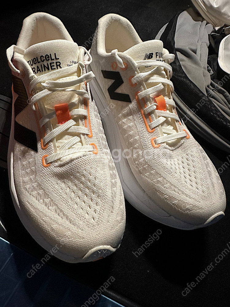 뉴발란스 퓨어셀 SC Trainer v3 러닝화 썬라이...--1